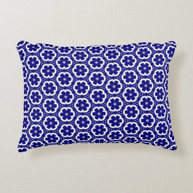 Coussin floral bleu foncé et blanc (Devant)