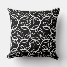 Coussin floral graphique en noir et blanc