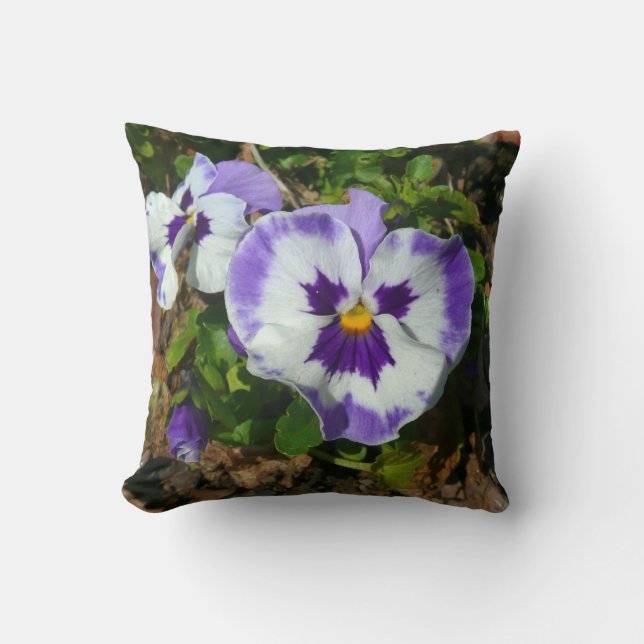 Coussin Floral Purple and White Pansies (Recto)