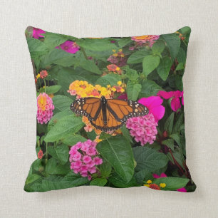 Coussin Floral rose jaune vert avec papillon Lantana