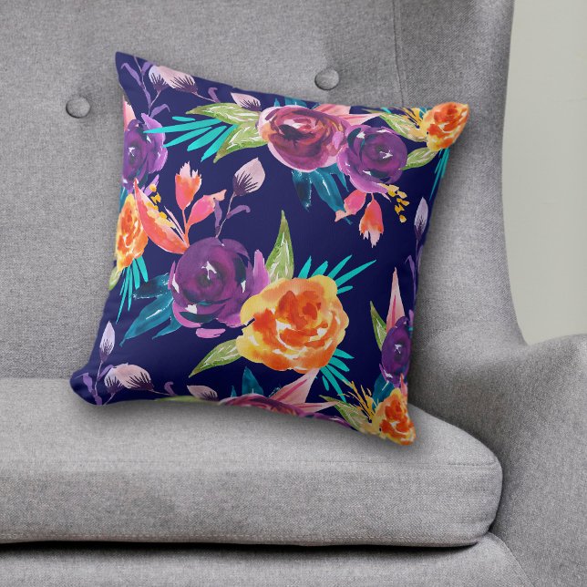 Coussin Flore violette et orange sur bleu marine (Créateur téléchargé)