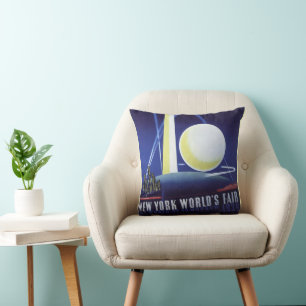 Coussin Foire internationale de New York en 1939, Voyages