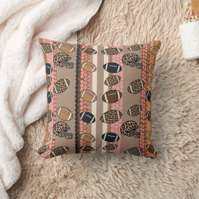 Coussin Football Coquette à motif léopard (3) (Couverture)