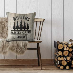 Coussin Forêt rustique Cabine familial personnalisé Nom Es