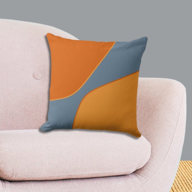 Coussin Formes de quartier orange et bleu irrégulières   (Irregular Orange and Blue Quarter Shapes Throw Pillow, Livingroom)