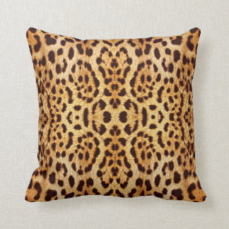 Coussin Fourrure élégante d'empreinte de léopard