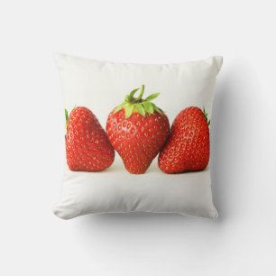 Coussin Fraises DS sur tpcn blanc ou noir