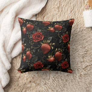 Coussin Fraises et roses baroques en motif sans couture