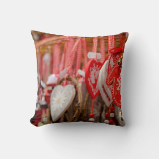 Coussin France, Alsace, Colmar. Marché de Noël