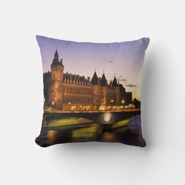 Coussin France, Paris, rivière Seine et Conciergerie (Recto)