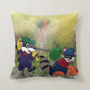 Coussin Frères sournois de raton laveur !