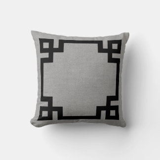 Coussin Frontière rustique Gris et Clé grecque noire