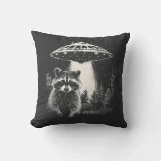 Coussin Funky Black and White Space Raccoon UFO