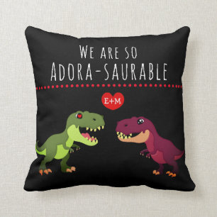 Coussin Funny Black Dinosaur Couple Love Valentines Day