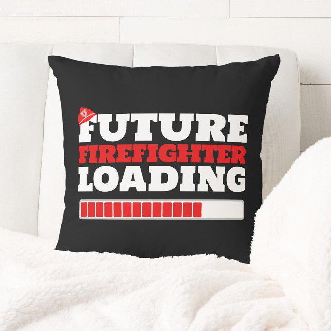 Coussin Futur pompier chargeant un décor de camion de pomp (Future Firefighter Loading Throw Pillow in Black. Great for any Children's bedroom or Kid Nursery)