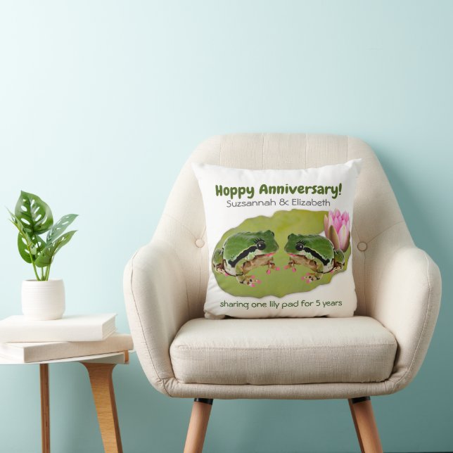 Coussin Gabarit de couple de grenouilles pour un joyeux an (Chaise)