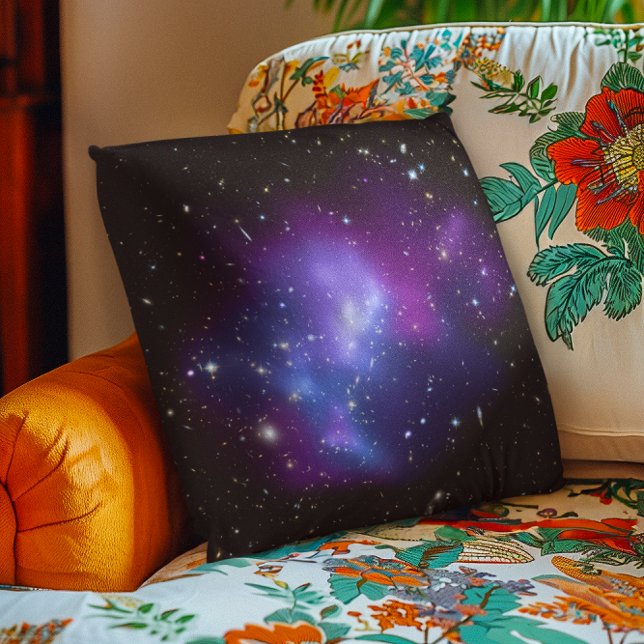 Coussin Galaxie violette Photo de l'espace céleste (Purple Galaxy Celestial Space Photo Throw Pillow)