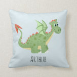 Coussin Garçons adorables Dragon Magique Vert<br><div class="desc">Cet enfant mignon et moderne lance l'oreiller avec une caricature de dragon vert,  avec un motif de dragon de jungle à l'envers,  arrière - plan bleu,  et peut être personnalisé avec votre nom de garçon. L'ajout parfait au thème du dragon à votre chambre d'enfants ou à votre petite garderie.</div>