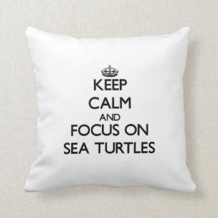 Coussin Gardez le calme et le foyer sur des tortues de mer