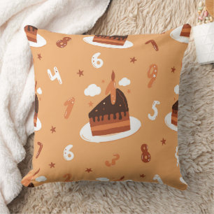 Coussin Gâteau d'anniversaire fantaisiste et motif transpa