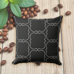 Coussin Geometric Quatrefoil Pattern Black And White
