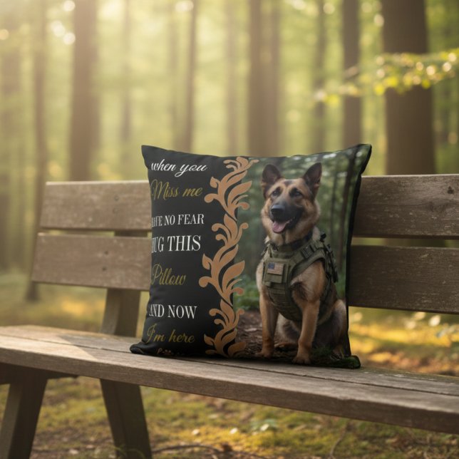 Coussin German Shepherd Memorial Hug This Pillow (Créateur téléchargé)