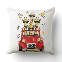 Girafes de la Crew Cool dans une voiture rouge cla