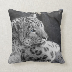 Coussin glacial de regard fixe de Leoprad de neige