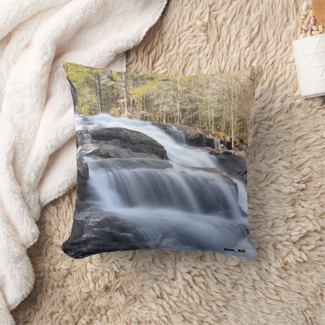 Coussin Glendale Falls Jetez l'oreiller par Zone_413 (Couverture)