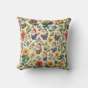 Coussin Gnome a flower motif design