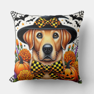 Coussin Golden Retriever avec chapeau de sorcière par citr