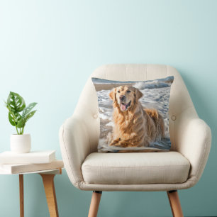 Coussin Golden Retriever Dans La Vague De Plage