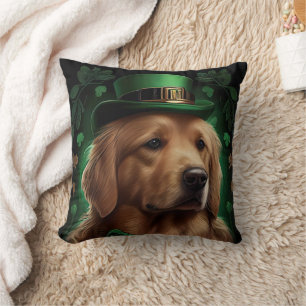 Coussin Golden Retriever Dog in St. Patrick's Day