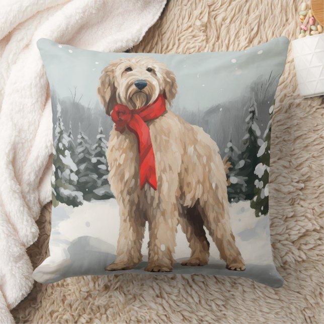 Coussin Goldendoodle Chien dans Noël de neige (Couverture)