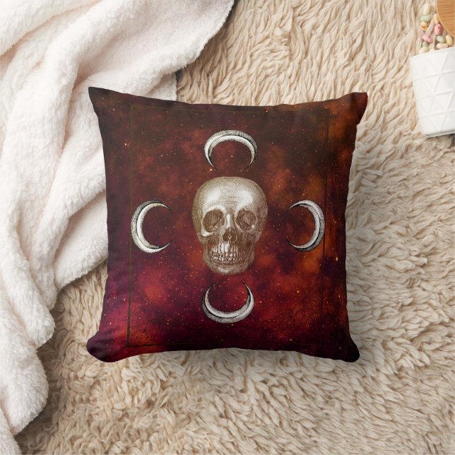 Coussin Goth Crâne et lune céleste (Couverture)
