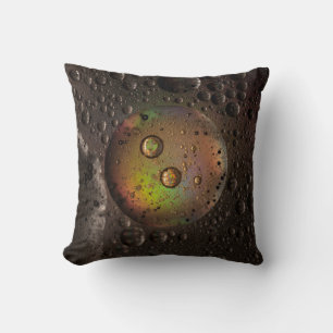 Coussin gouttelettes d'eau sur panneau de verre