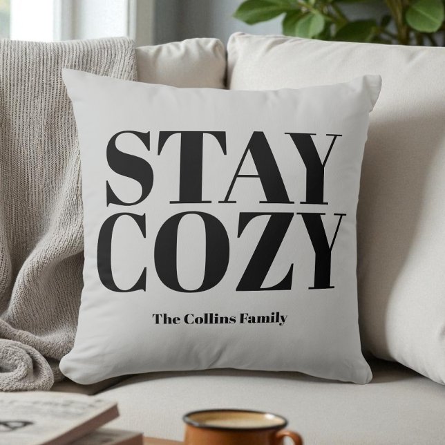 Coussin Grey Restez confortable Typographie Festive Noir V (Gray Stay Cozy Festive Typography Black Your Name Throw Pillow)