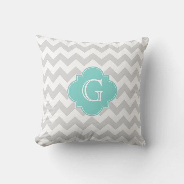 Coussin Gris Clair Blanc Chevron Aquatrefeuille Monogramme (Recto)