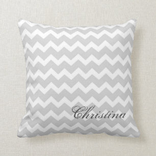Coussin gris de monogramme de motif de chevrons