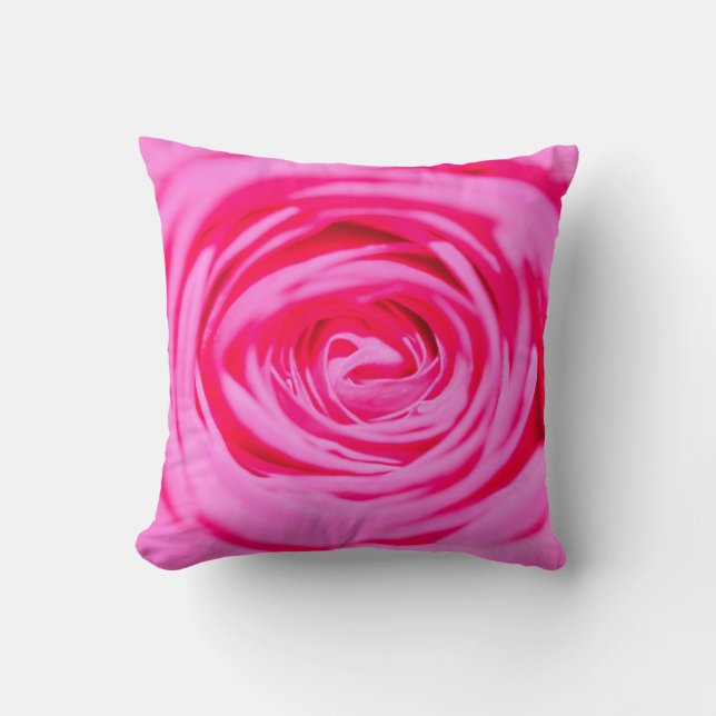 Coussin gros rose Bud gros plan, avec effet de flou arrièr (Recto)