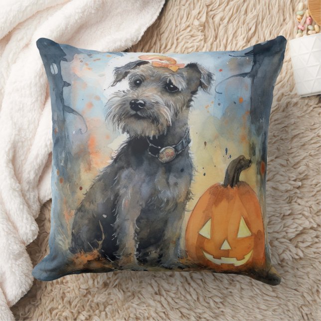 Coussin Halloween Chesapeake Bay Terrier Avec Citrouilles (Couverture)