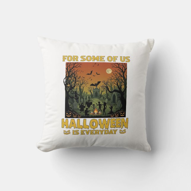Coussin Halloween est tous les jours Cimetière Zombies Feu (Recto)