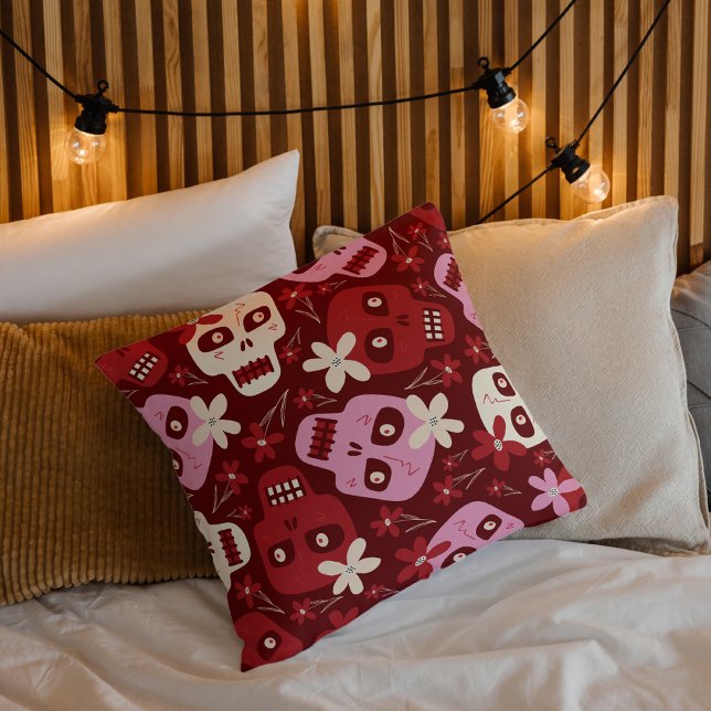 Coussin Halloween gothique rouge et rose (Créateur téléchargé)