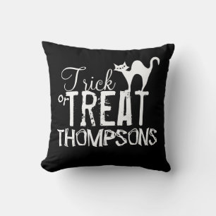 Coussin Halloween Simple Whimsical Black Cat Typographie