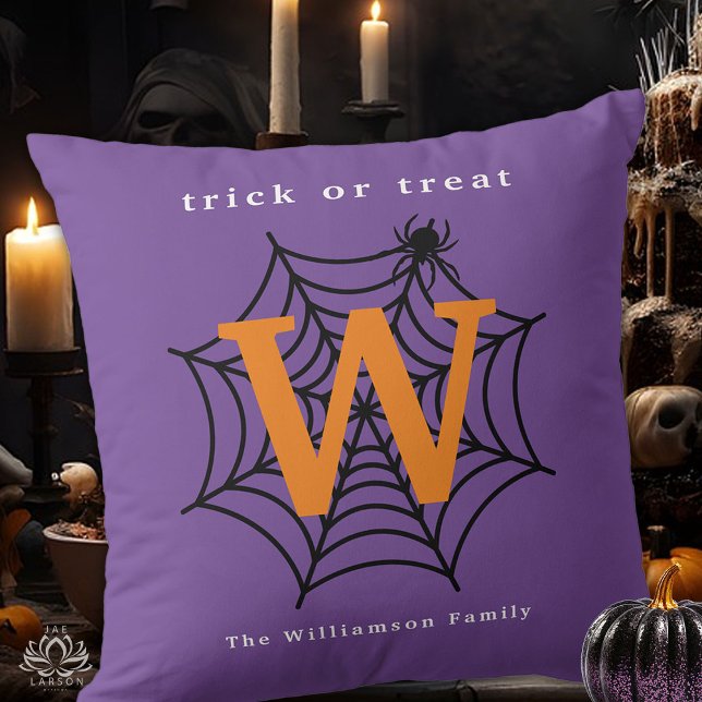 Coussin Halloween Spider Web Trump ou Treat Monogram (Créateur téléchargé)