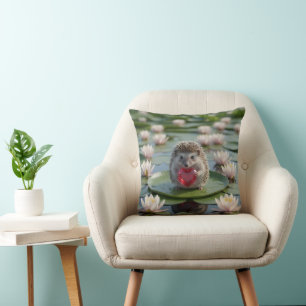 Coussin Hérisson mignon de juillet avec cœur de rubis