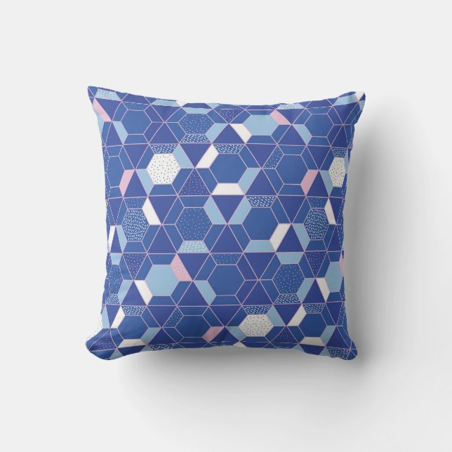 Coussin Hexagons, triangles : motif abstrait géométrique. (Recto)