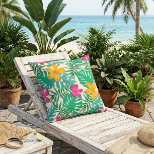 Coussin Hibiscus tropical et feuilles de palmier. Été côti