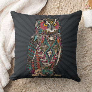 Coussin hibou grand-duc sombre