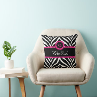 Coussin Hip Zebra Imprimer et Monogramme dentelle